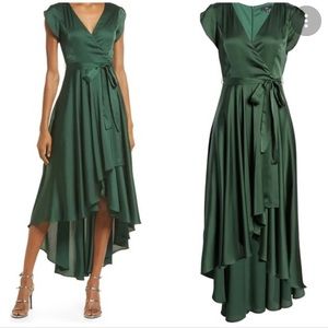 Lulu dress - emerald green, new with tags